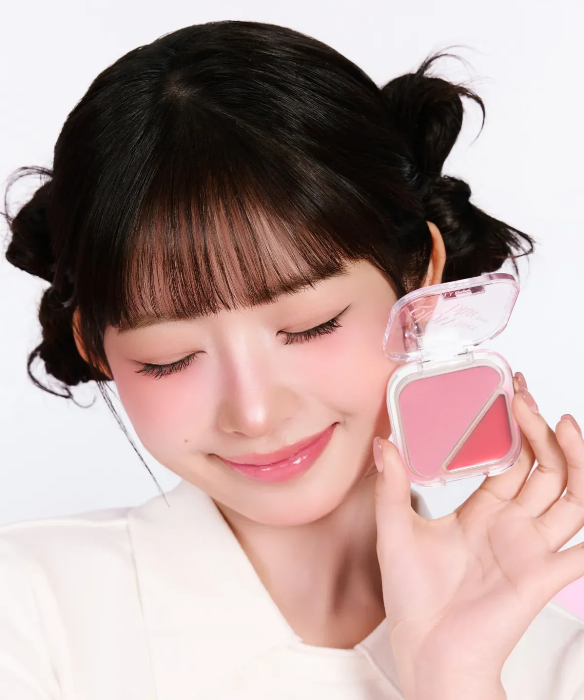 luna-unveils-new-glow-layer-blur-cheek-with-ive-rei